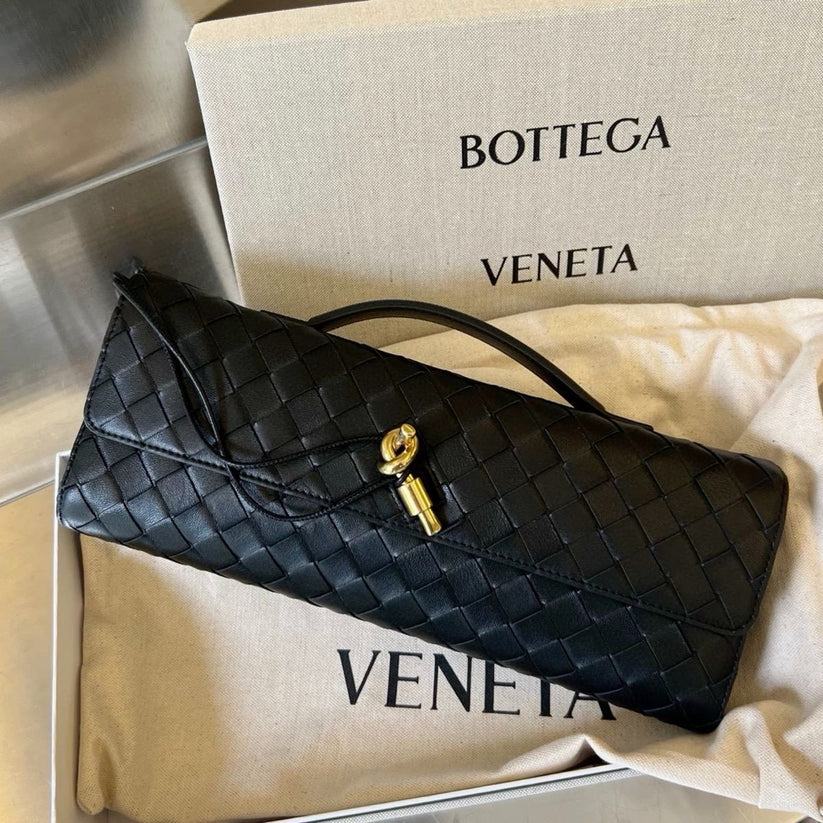 Bottega Veneta Long Clutch | Black