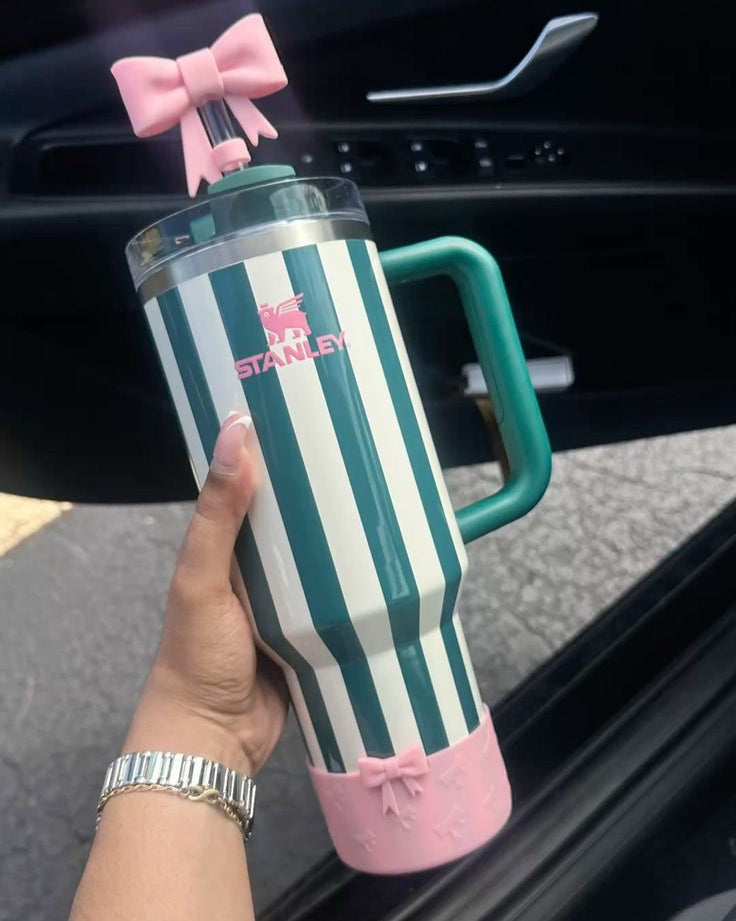 Stanley FlowState™ Tumbler 40oz | Emerald Cabana Gloss