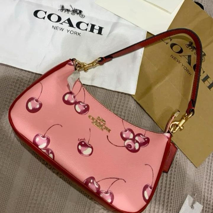 Coach Teri Shoulder Bag High Quality | Cherry Pink