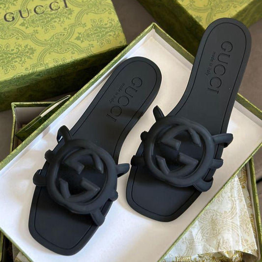 Gucci Interlocking Slides | Black